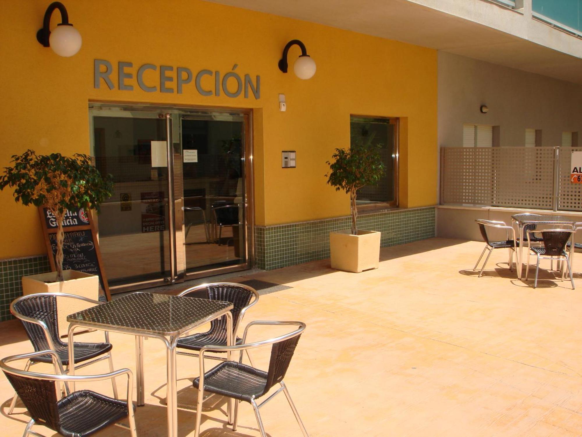 Reception La Rotonda Aparthotel Orihuela Esterno foto
